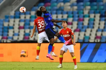 官方网站-【中超】张修维首秀杨一鸣破门 沧州2比0广州队