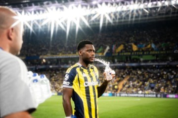 BB Sports-急速堕落！22岁天才不到1年2度租借 维拉天价卖掉他太明智